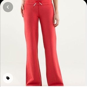 Lululemon Voyager Sweatpant sz 4